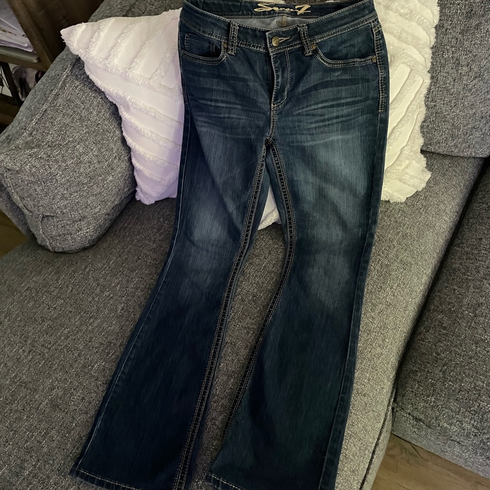 Bootcut Jeans 👖 - Picture 5 of 7